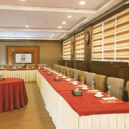 Paris Plaza Hotel