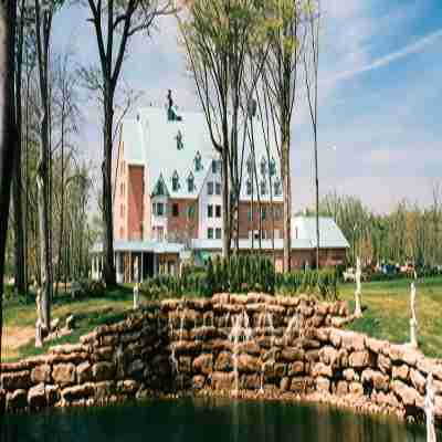 Château Vaudreuil Hotel Exterior