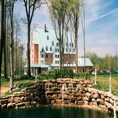 Chateau Vaudreuil Отели в г. Бэ-д'Юрфе