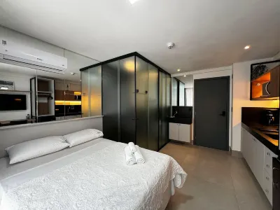 Get by Side Hotels in 