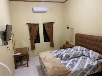 Wisma Syafana Syariah Hotels in Semen