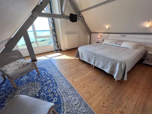 Villa Perle Breathtaking sea view and beach 50 m'away! فنادق في Moelan-sur-Mer