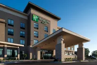 Holiday Inn & Suites Idaho Falls Các khách sạn gần Melaleuca Field