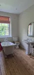 High spec, self contained apartment with garden in Georgian Manor House Hotels in Crickhowell