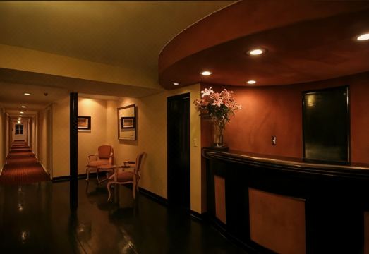 윌셔 크레스트 호텔