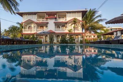 La Vaiencia Beach Resort, Morjim Beach Hotels near Woof Woof