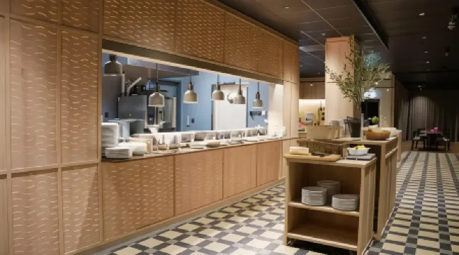 松茲瓦爾品質酒店