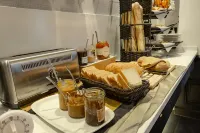 Best Western Plus Le Moderne - Desayuno