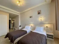 Pechorinn Hotel - Pools