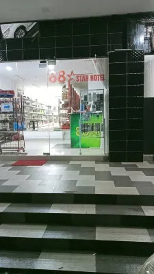 88 Star Hotel Hôtels à : 