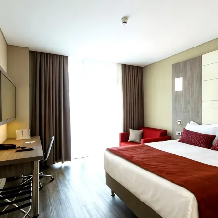 Ramada Encore by Wyndham Istanbul Bayrampasa Отели рядом с достопримечательностью «Станция метро Otogar»