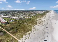 Walk To The Beach and Restaurants with Pools, Tennis and BBQ - 3-Star