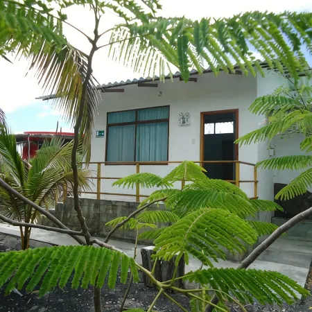 Cartago Bay