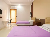 Tripletree Novon Family Hotel Hotels in Blimbing