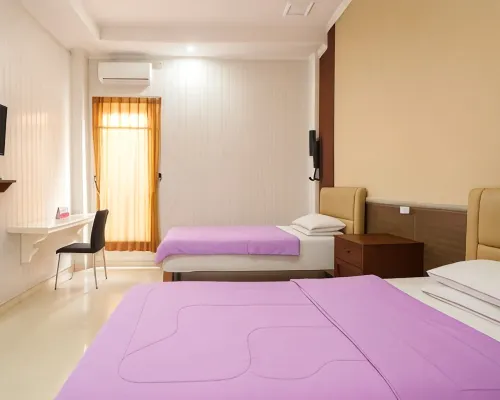 Tripletree Novon Family Hotel Hotels in Blimbing
