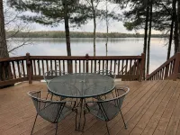Lakefront Hemlock house on 3 acres, 5-Bdrm retreat on private lake, near casino