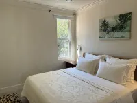 Renovated 2Br on Coco Bay, Starlink, AC & Sea Turtles - Boutique