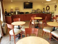 Clarion Pointe Wenatchee - Frühstück