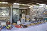 Windmill Bella Vista - breakfast
