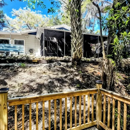 Withlacoochee River, 2/2,pet friendly, sleeps 6, fishing, scalloping, boating. Отели в г. Инглис