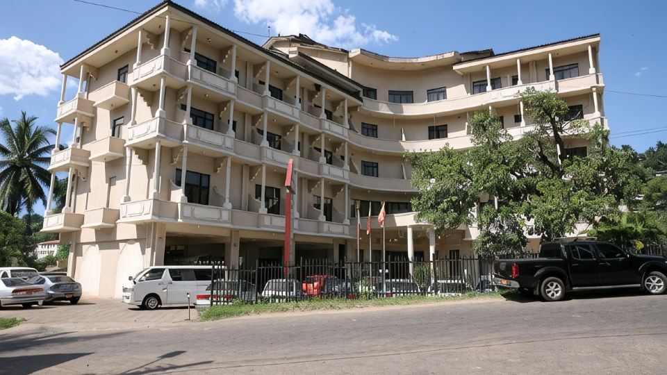 Devon Hotel