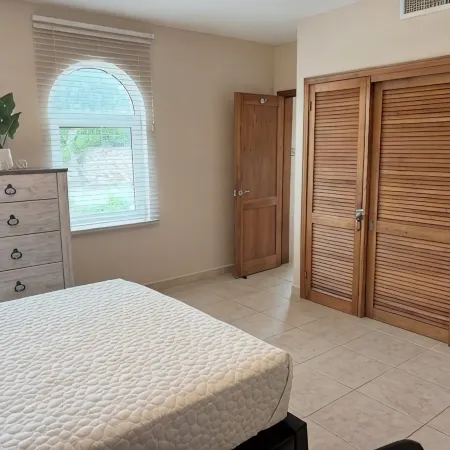 Spacious Family-Friendly Retreat with Private Beach & Stunning Ocean Views.