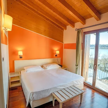 Hotel Ristorante Vecchia Riva