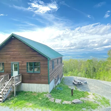 Mountain View Escape - Stunning Views! Bethlehem, NH Cabin Near Skiing & Hiking
