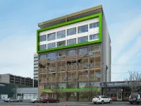 City Edge Dandenong Apartment Hotel