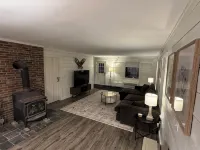 4-bedroom chalet in fabulous Cambridge with WiFi
