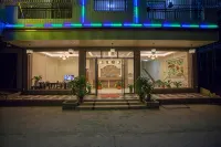 The story of Danxia Inn - parking