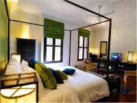 Luang Prabang Nagara Villa River View Hotels near Manivanh College