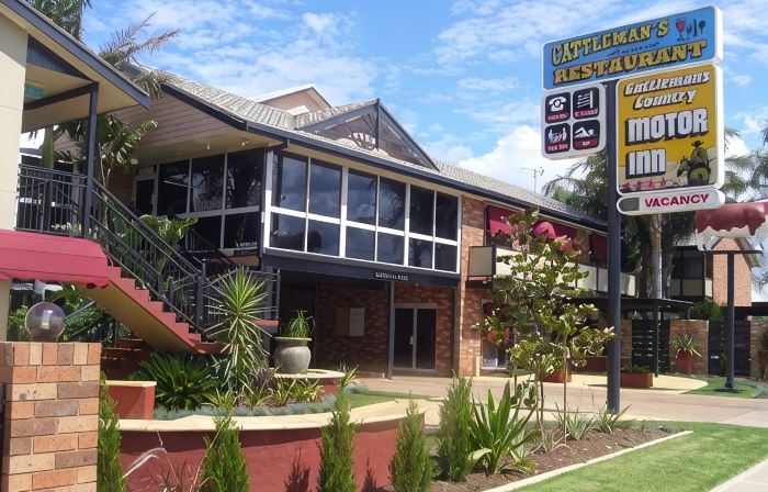 Cattlemans Country Motor Inn & Serviced Apartments