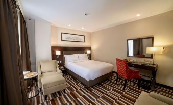 Avari Xpress Gulberg