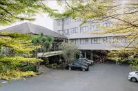 Anugrah Hotel Sukabumi - Parkplatz