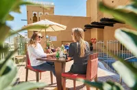 Carlton Dubai Creek Hotel - Servicios de Traslado