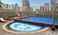 Aston Pontianak Hotel and Convention Center - Pool