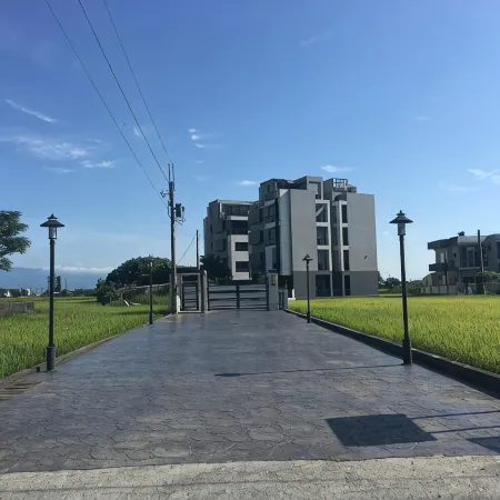 Chingtian YunShe