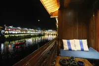 Fenghuang Jingqi Riverside Chinese Inn (Fenghuang Ancient Town) - Inns