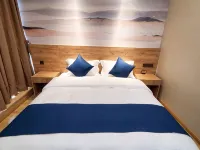 Zizhongchuan East Business Hotel - parking