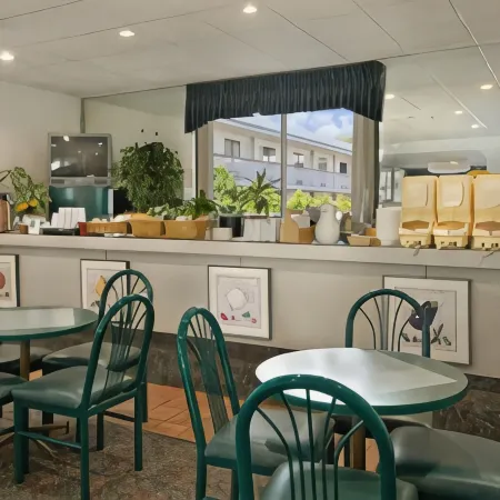 Sprucewood Inn
