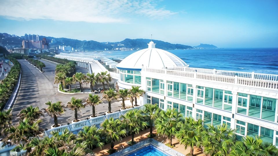 White House Resort