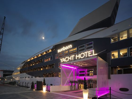 Sunborn London Yacht Hotel