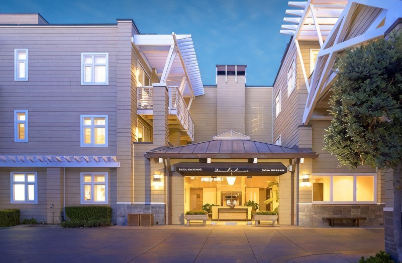 Beach House Hotel at Hermosa Beach