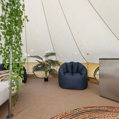 RRG Luxury Glamping Tent– Cozy Winter Retreat with Fire Pit & Hot-tub