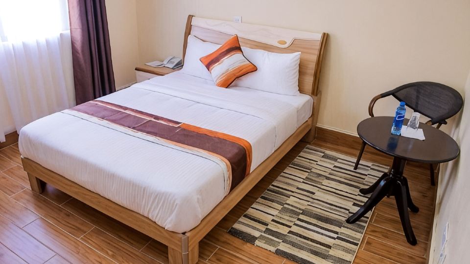 Kiandani Hotel