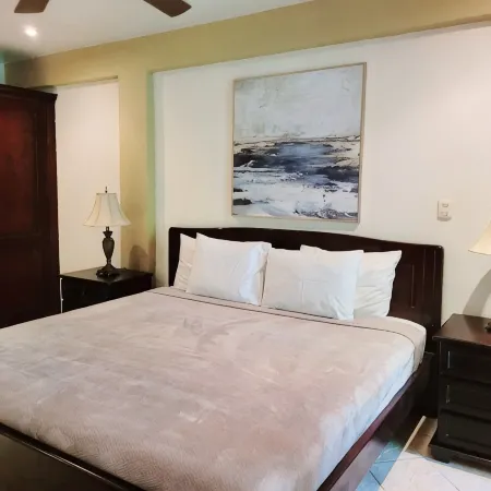 Tamarindo Oasis - Family friendly condo!