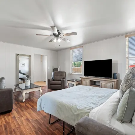 Ample Parking, Farm Experience, Pet-Friendly Home