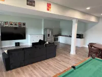 Luxurious Lakefront retreat with own private dock. - 4-Star