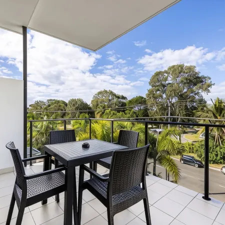Nicest 1 Bdrm Top Floor Unit Ocean Views Pool Spa Walk to Marina